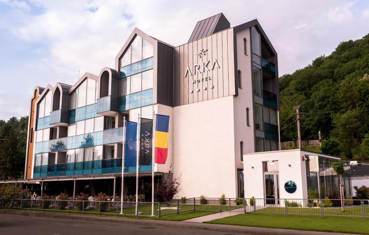 Hotel Arka Orşova Екстериор снимка