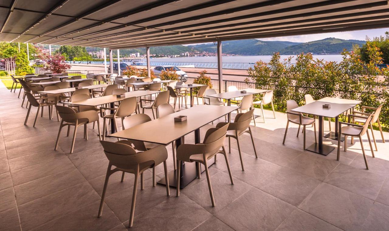 Hotel Arka Orşova Екстериор снимка